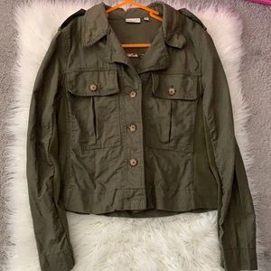 Green lightweight jacket